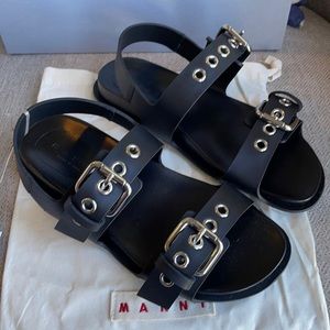 Marni fussbett black leather buckle sandal